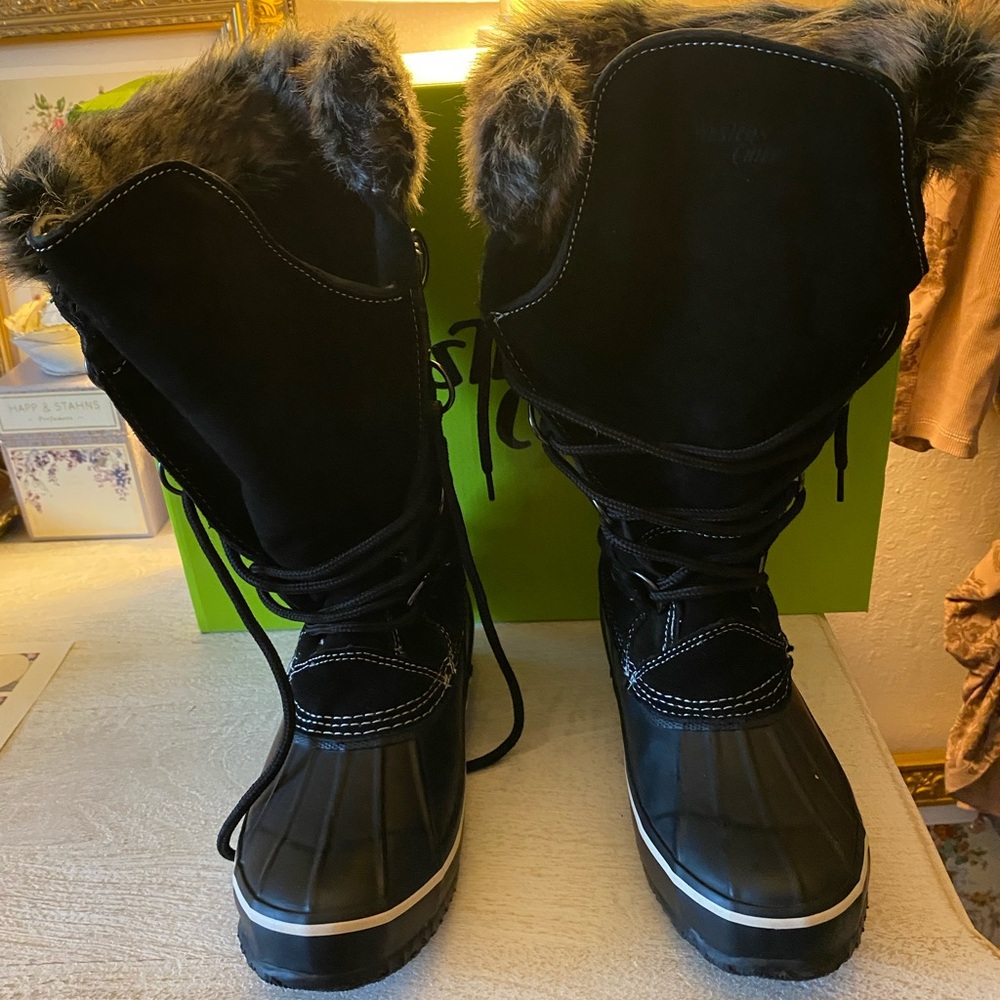 Western Chief Black Faux Fur Winter Boots